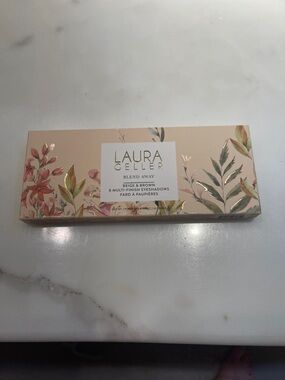 Laura Geller Peach Floral Beige & Brown Eyeshadow Palette